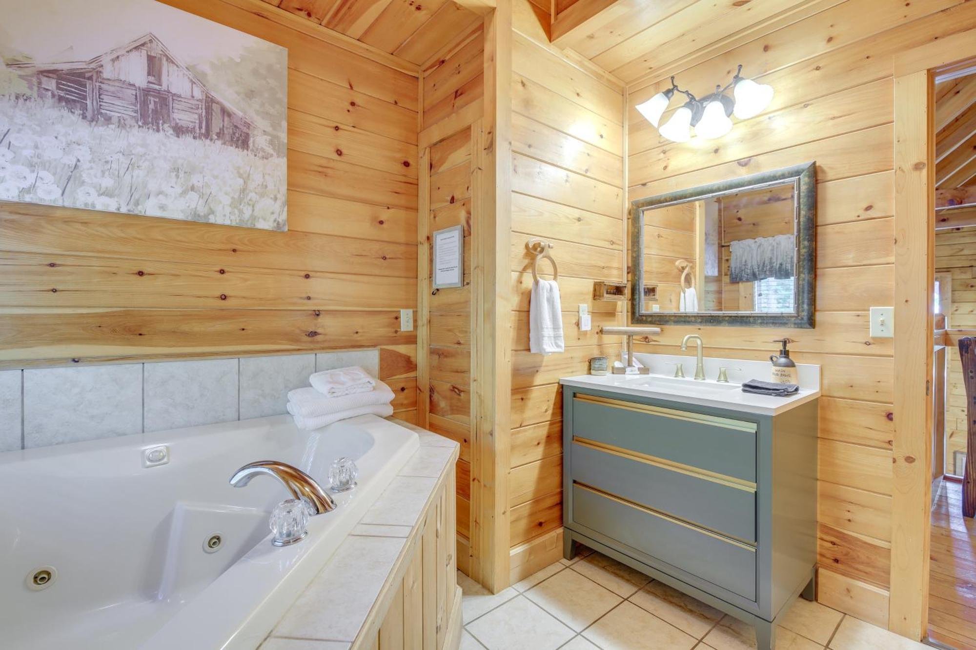 Sevierville Cabin With Deck Minutes To Pigeon Forge Zewnętrze zdjęcie