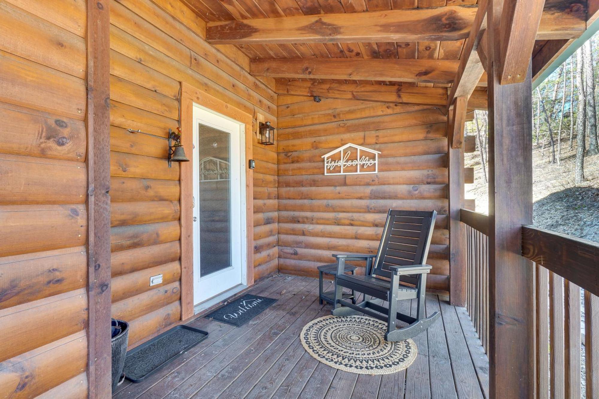 Sevierville Cabin With Deck Minutes To Pigeon Forge Zewnętrze zdjęcie