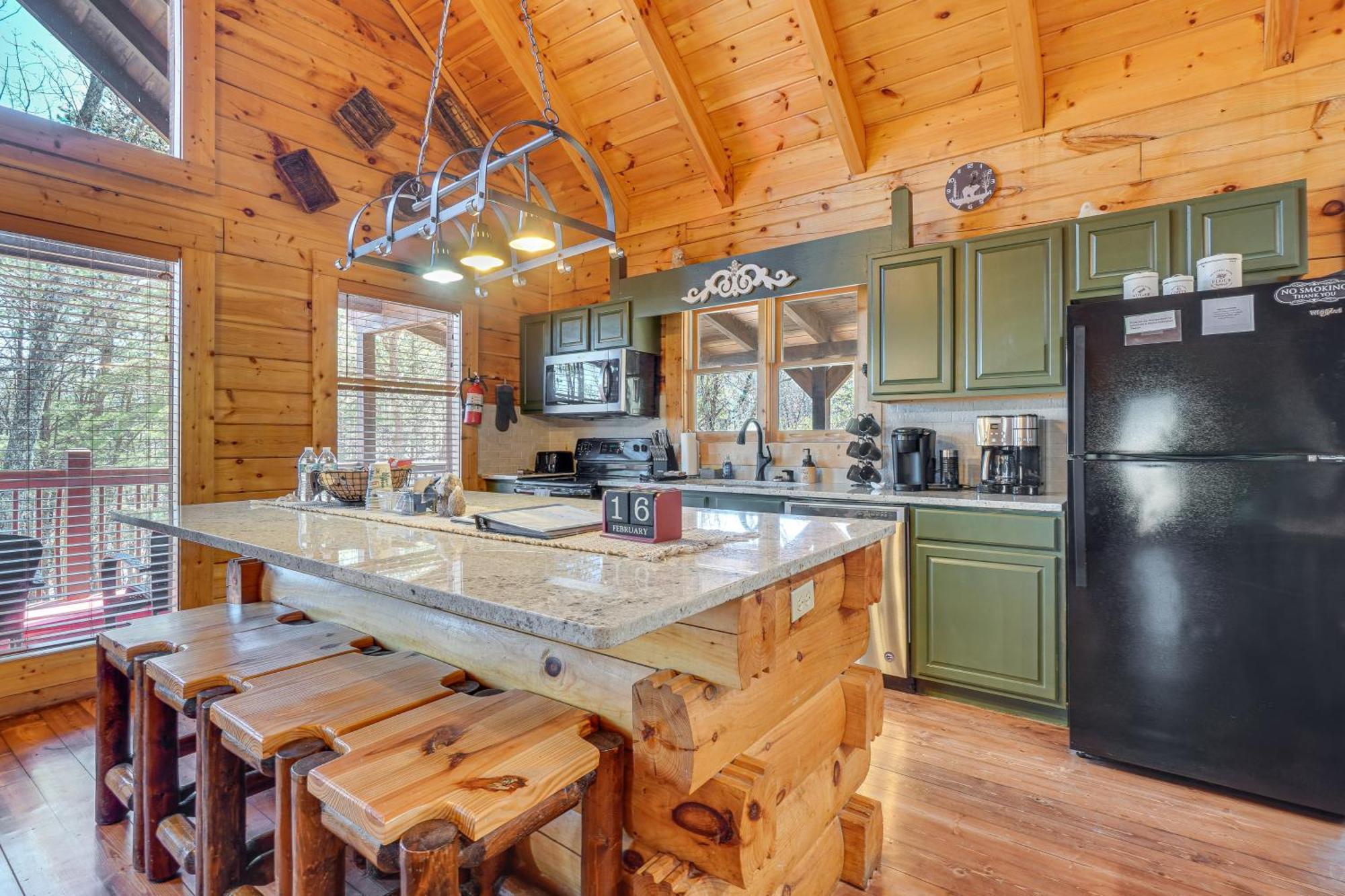 Sevierville Cabin With Deck Minutes To Pigeon Forge Zewnętrze zdjęcie