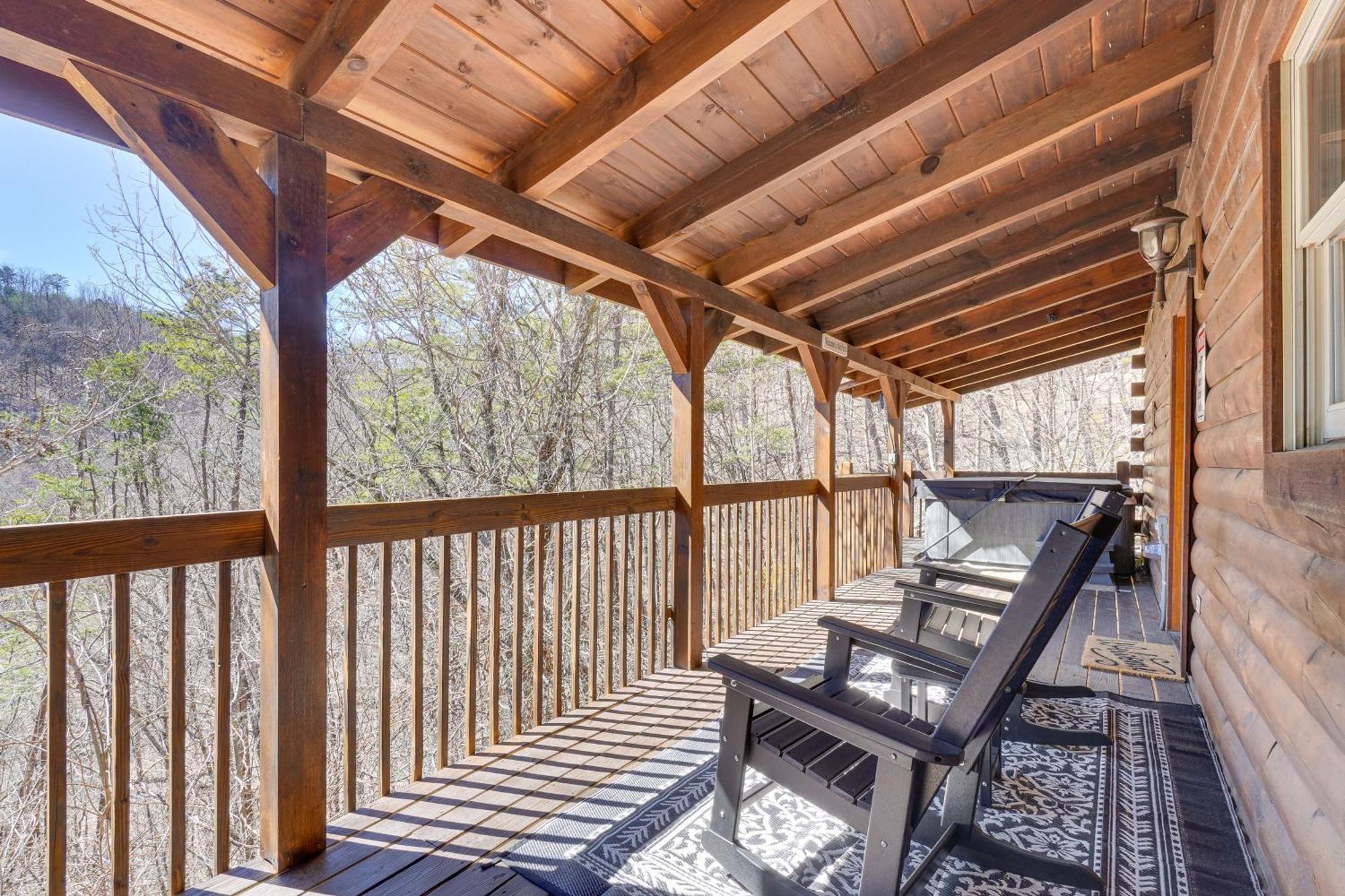 Sevierville Cabin With Deck Minutes To Pigeon Forge Zewnętrze zdjęcie